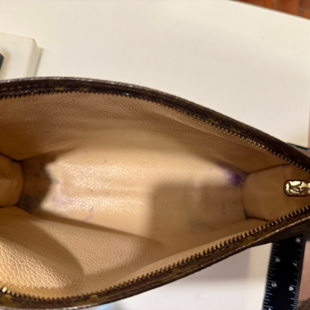 Louis Vuitton Monogram Cosmetics Brown Toiletry Bag - Picture 4 of 13